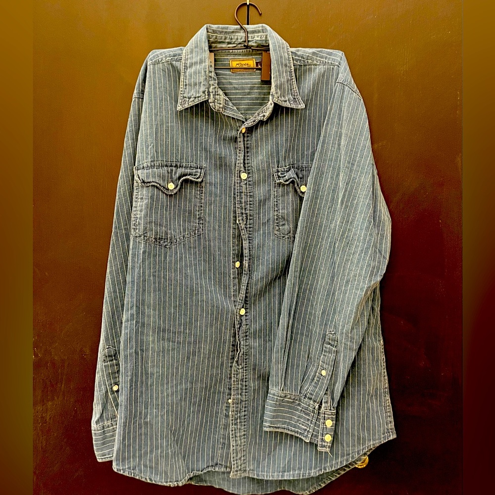 Roper Mens Button Down.  100% cotton